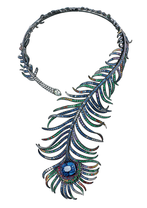 2005 Trouble Desir Feather necklace-----