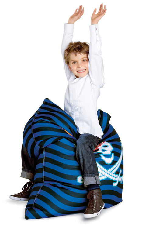 FashionMiniBull_634008_PlaygroundPirates_02-----