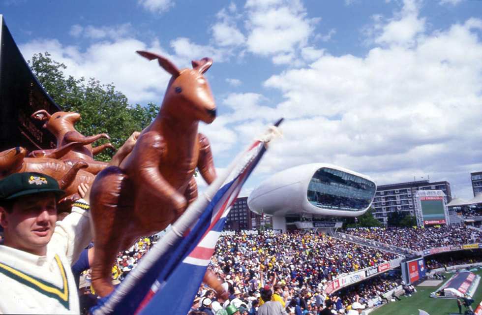 Lord_s Media Centre, Copyright Richard Davies-----