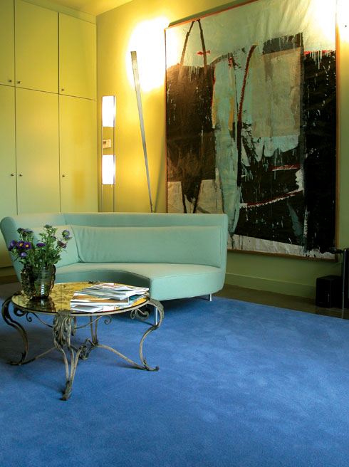 4-별채에 마련된 서재 로비와 아티스트 토니 술리에의 그림-----